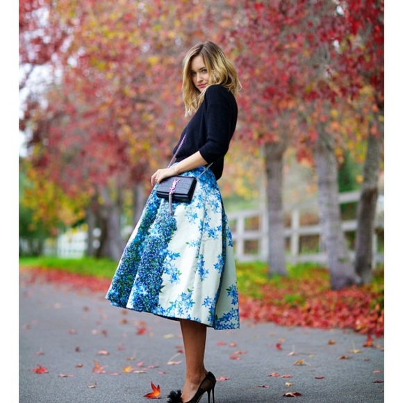 Tibi Dresses & Skirts - ✨hostpick✨Tibi sidewalk silk full skirt